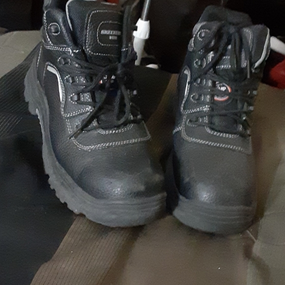 skechers composite toe